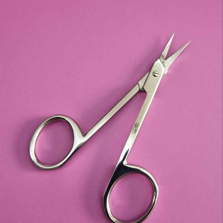 Forbicina Professionale Manico Curvo - Punta Curva Sottile - Acciaio inox Nevida KI-01-109